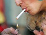 Nuo 2012 metų turėtų brangti cigaretės, mažėti verslo liudijimų