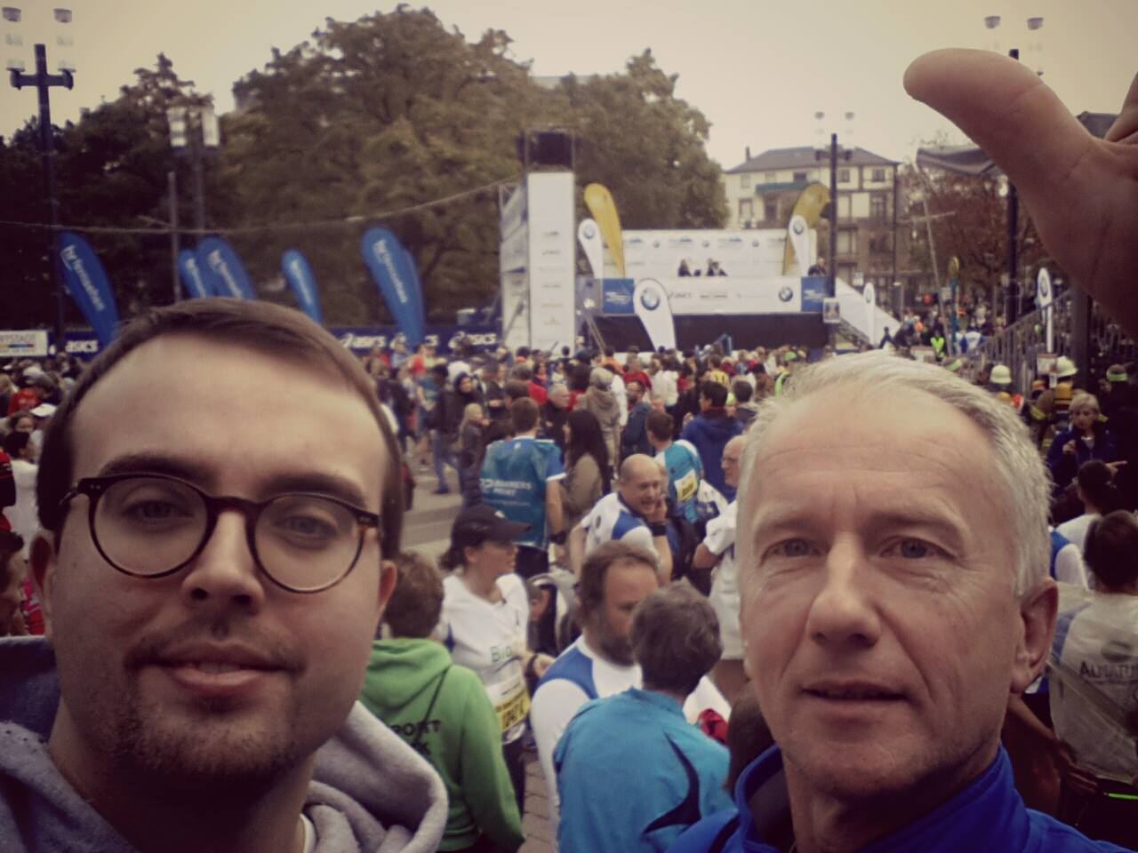Kauniečiai įveikė Frankfurto maratoną - visuomenines-organizacijos-vieningas-kaunas-nariai-povilas-maciulis-ir-gediminas-vasiliauskas-frankf-544f7bdbd5e59